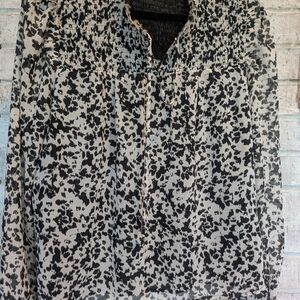 Steve Madden Black/White Crinkle Chiffon Brushstroke Printed Blouse Drew Neck